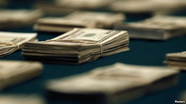 СМИ: США рассматривают возможность изоляции России от долларовой системы