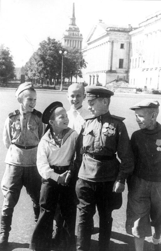 ВОТ ТАКИЕ ВОТ, ПЕТУШКИ НА ПАЛОЧКЕ ИЛИ СССР 2.0. ВОТ ТАКИЕ ВОТ, ПЕТУШКИ НА ПАЛОЧКЕ ИЛИ СССР 2.0.