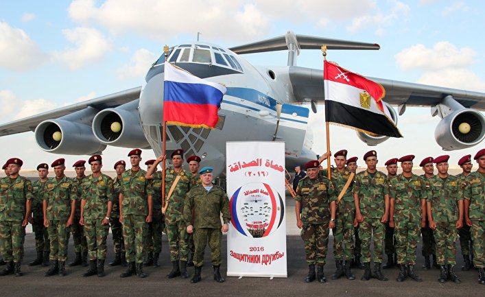 «Защитники дружбы-2»: возобновление тесного военного сотрудничества между Египтом и Россией