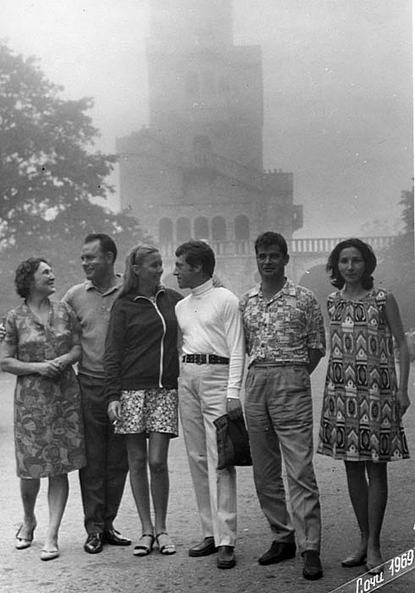 97. Владимир Высоцкий и Марина Влади в Сочи, июль 1969 года 97. Владимир Высоцкий и Марина Влади в Сочи, июль 1969 года Владимир Высоцкий, Русские актеры, Русские поэты, история
