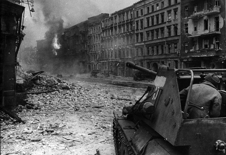 Мультатули Петр: В тот день когда взяли Берлин и фотографии Берлина 1945 Мультатули Петр: В тот день когда взяли Берлин и фотографии Берлина 1945