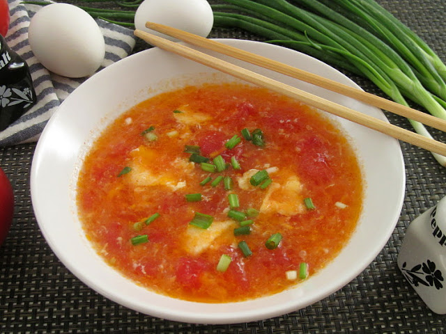 Китайский томатный суп с яйцом (Сихунши Цзидань Тан, 番茄蛋汤)