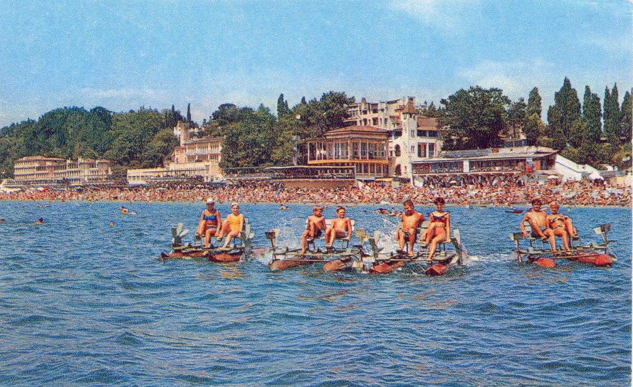 ZAVODFOTO / История городов России в фотографиях: Сочи в 1972 году ZAVODFOTO / История городов России в фотографиях: Сочи в 1972 году