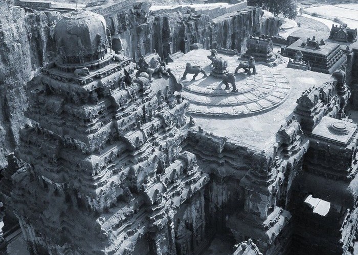 Кайлаш (Кайласанатха) - Бесконечность Вселенной. Кайлаш - таинственный скальный храм, который строили полтора века