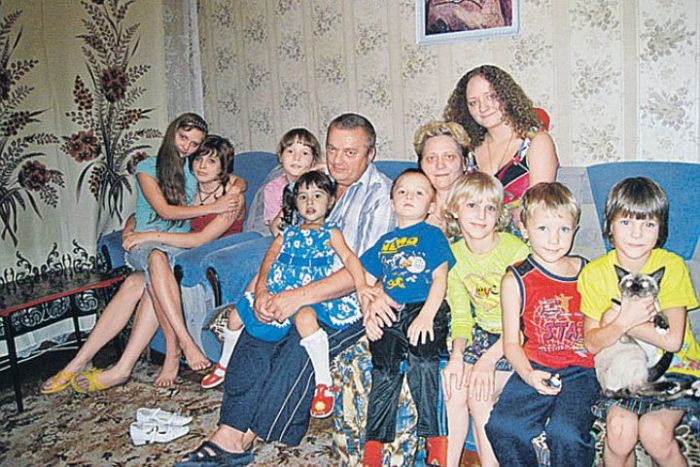 Это было в начале 90-х. Зашла как-то с подругой в детдом… и сегодня я мама 21-го ребенка Это было в начале 90-х. Зашла как-то с подругой в детдом… и сегодня я мама 21-го ребенка