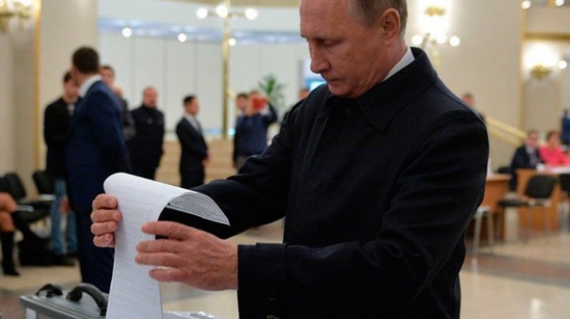 Владимир Путин: объявит об участии в выборах через два месяца. Владимир Путин: объявит об участии в выборах через два месяца.