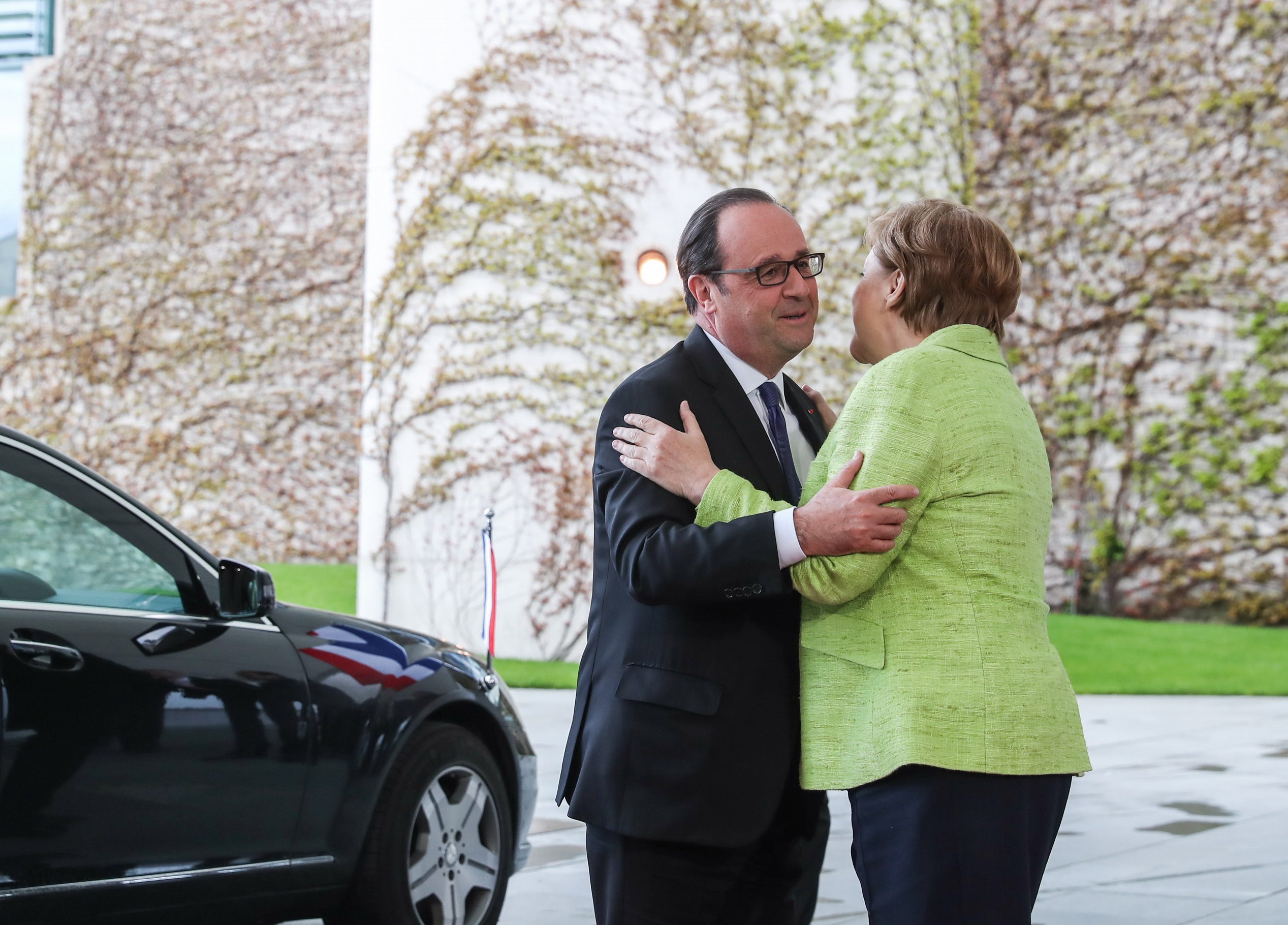 Merkel With Birds