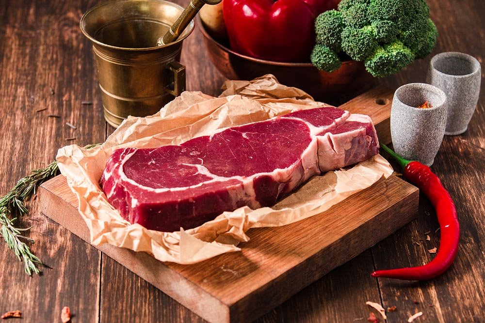 Почему красное мясо вредно для пожилых
