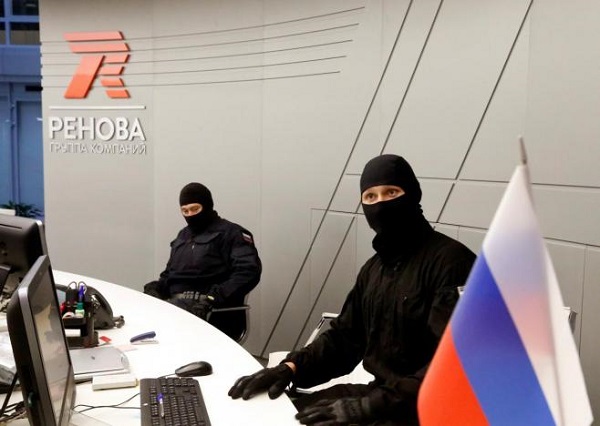 Старушка Клинтон готовится возглавить государство Калифорния и воевать с Трампом Старушка Клинтон готовится возглавить государство Калифорния и воевать с Трампом