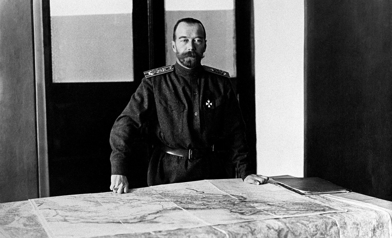 Его оскорбленное Величество. Как накануне революции 1917 года в России судили за ругательства в адрес Николая II Его оскорбленное Величество. Как накануне революции 1917 года в России судили за ругательства в адрес Николая II