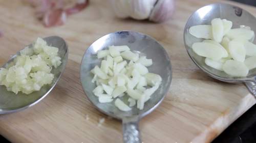 The-Right-Way-To-Consume-Raw-Garlic-To-Flush-Out-Parasites-From-Your-Body