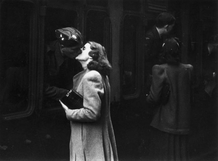 Гениальные фотографии пионера фотожурналистики Курта Хаттона Гениальные фотографии пионера фотожурналистики Курта Хаттона