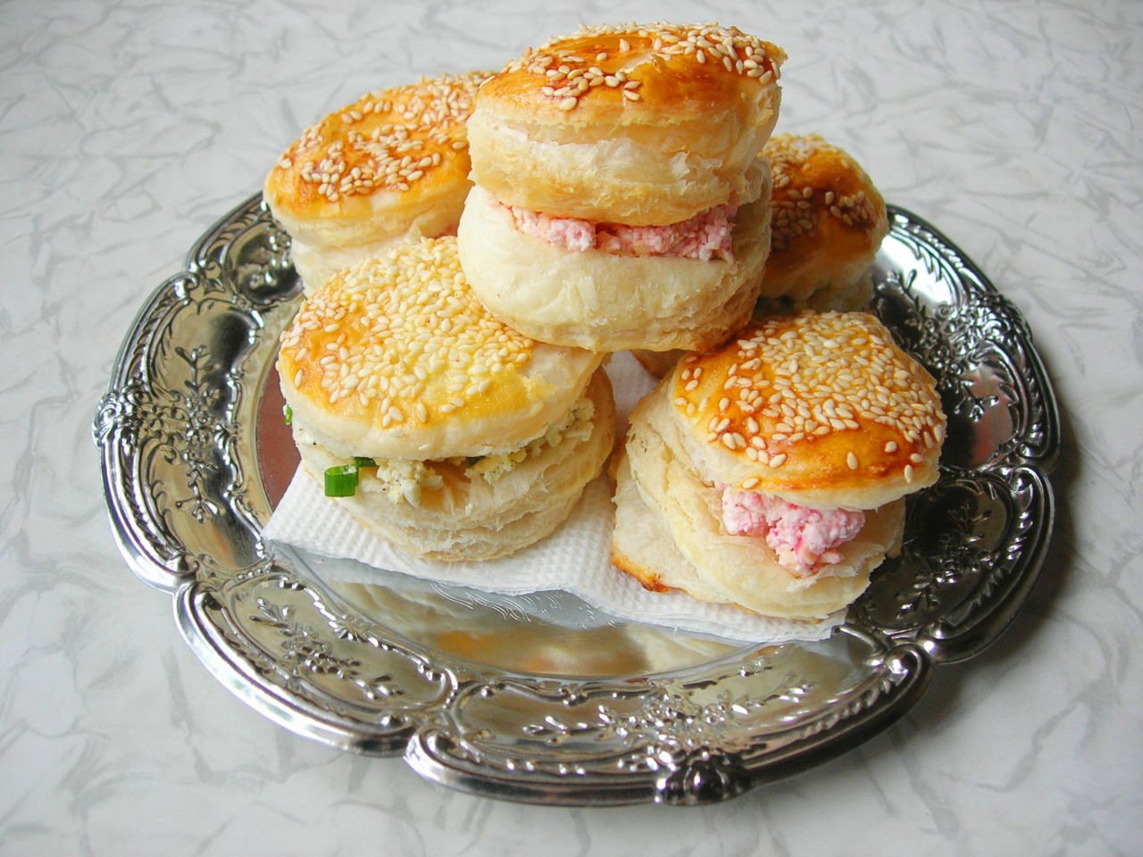 Булочки-розочки с творогом - Пошаговый рецепт с фото Булочки-розочки с творогом - Пошаговый рецепт с фото