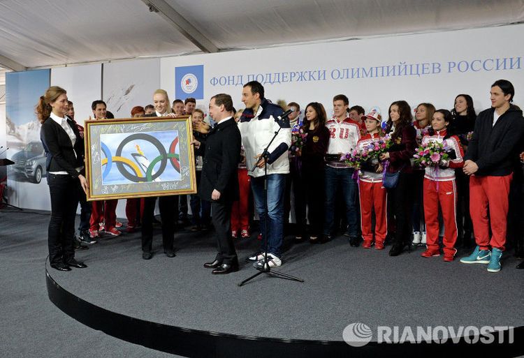 авто, сочи, олимпиада, mercedes-benz, подарок