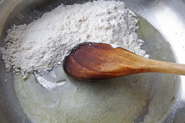 Cheshskiy sup-gulyash v hlebe: recept s photo