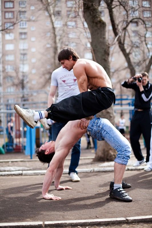 Движение Ghetto workout - уличные качки (29 фото) Движение Ghetto workout - уличные качки (29 фото)
