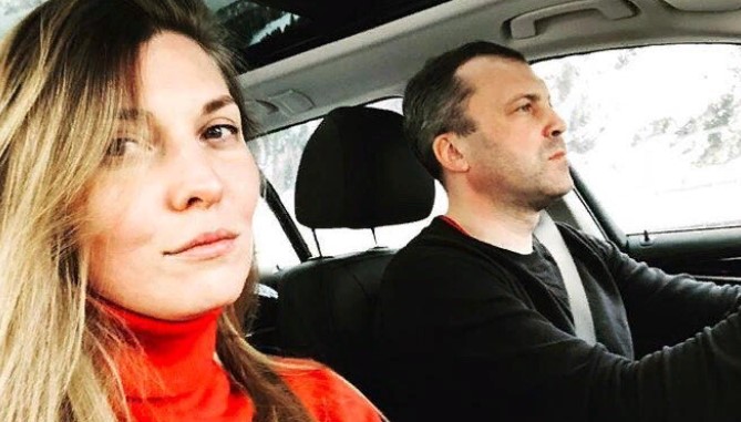 В сети обсуждают Скабееву и Попова, скрывших новогодний отдых в Европе