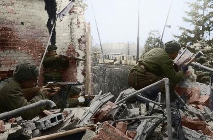 Цветные фотографии ВОВ в которых отображен великий подвиг Советского народа