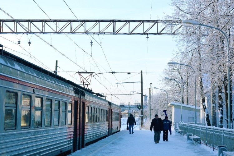 В Саратове мужчина попал под колёса электрички