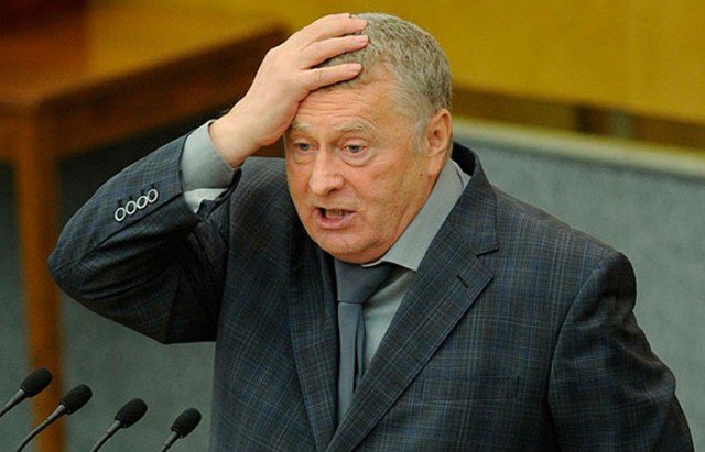 Жириновский: Явлинский провел 9 месяцев в психбольнице Жириновский: Явлинский провел 9 месяцев в психбольнице