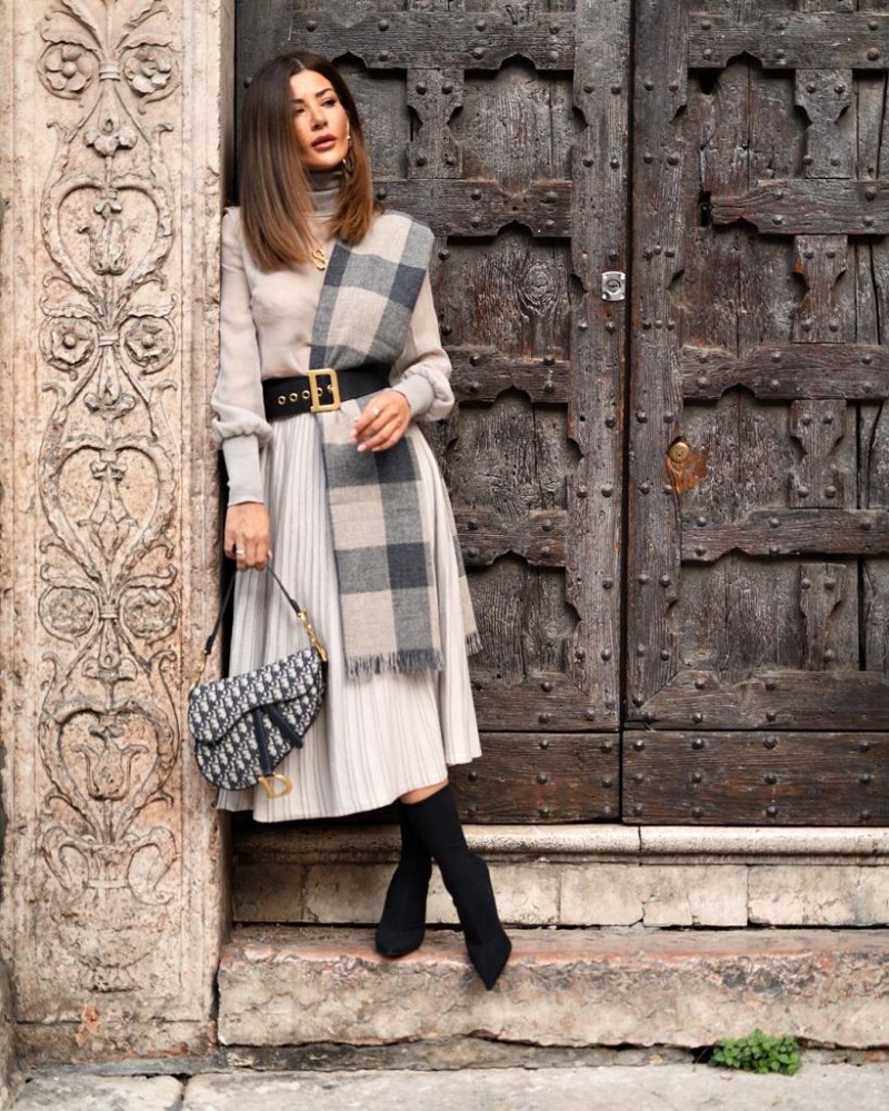 10 стильных образов Фюсун Линднер для дам 40+. Молодежная мода, приправленная элегантностью.
