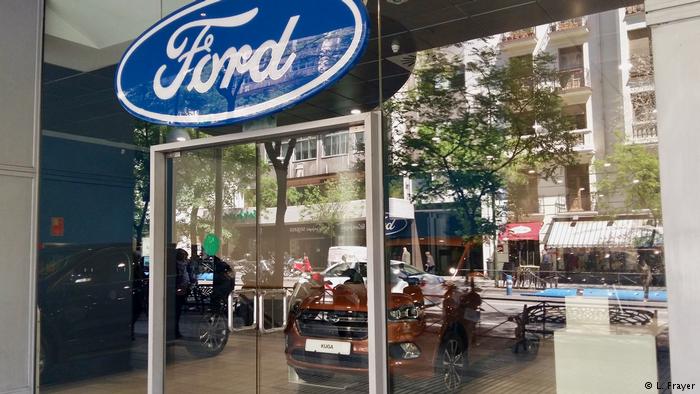 Салон Ford в Мадриде Салон Ford в Мадриде