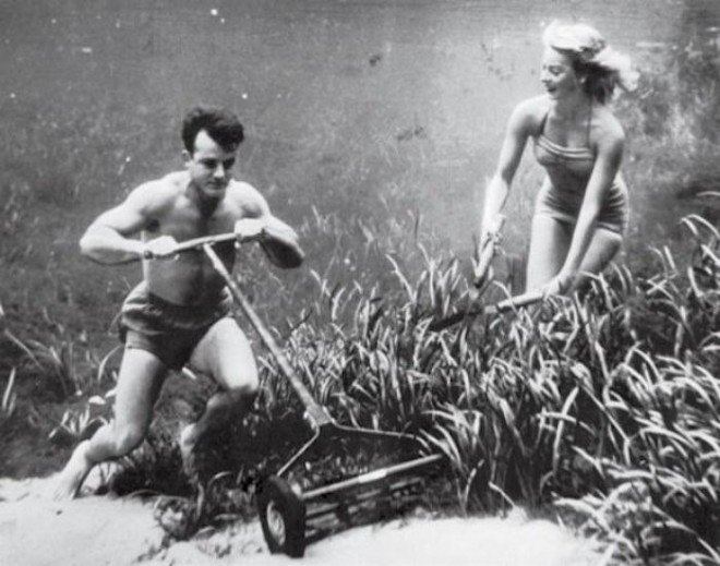 Сложно поверить, но эти подводные фотографии были сняты в 1938 году. Сложно поверить, но эти подводные фотографии были сняты в 1938 году.