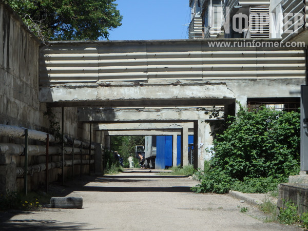 Фоторепортаж «ИНФОРМЕРа»: кто в ответе за разрушающиеся дома Севастополя? Фоторепортаж «ИНФОРМЕРа»: кто в ответе за разрушающиеся дома Севастополя?