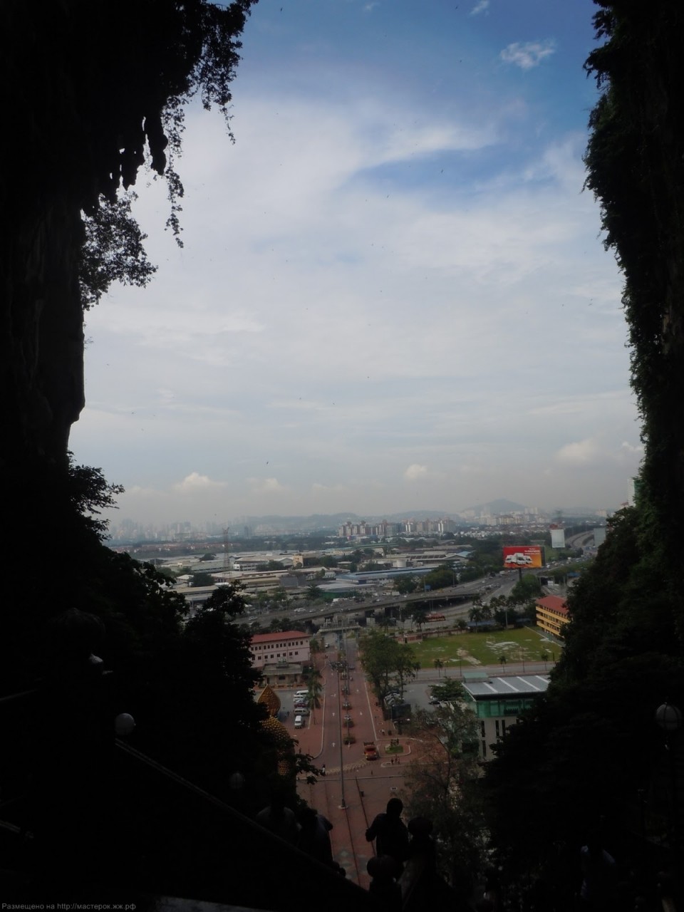 Пещеры Бату Кейвс (Batu Caves). Индонезия. Пещеры Бату Кейвс (Batu Caves). Индонезия.