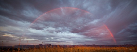 Оказывается, бывает красная радуга! Вот 7 необычных фото