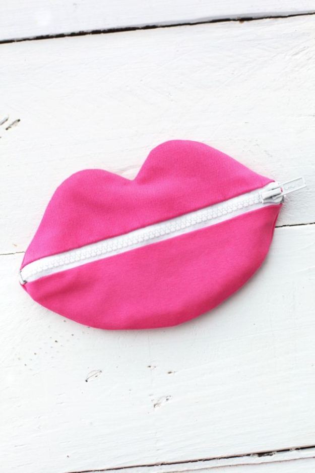 lips-pouch-tutorial-1