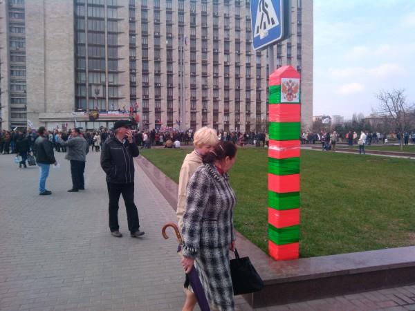 Не тронь меня, получишь по зубам! Русские гуляют. Не тронь меня, получишь по зубам! Русские гуляют.