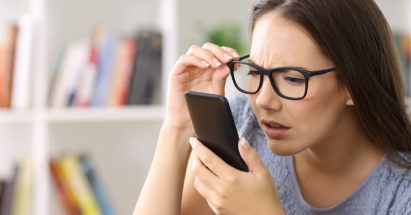 Как любителям смартфонов сохранить зрение