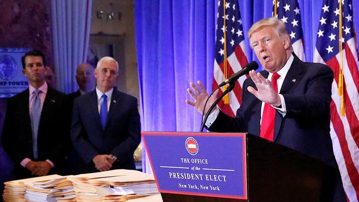 Честный Путин и ужасный CNN: о чём говорил Трамп на первой пресс-конференции Честный Путин и ужасный CNN: о чём говорил Трамп на первой пресс-конференции
