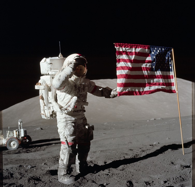 Всё тайное становится явным: американцы на Луне не были!