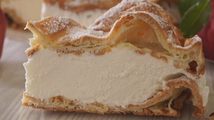 Фото к рецепту: Заварной Торт Карпатка . Безумно Вкусно! Фото к рецепту: Заварной Торт Карпатка . Безумно Вкусно!