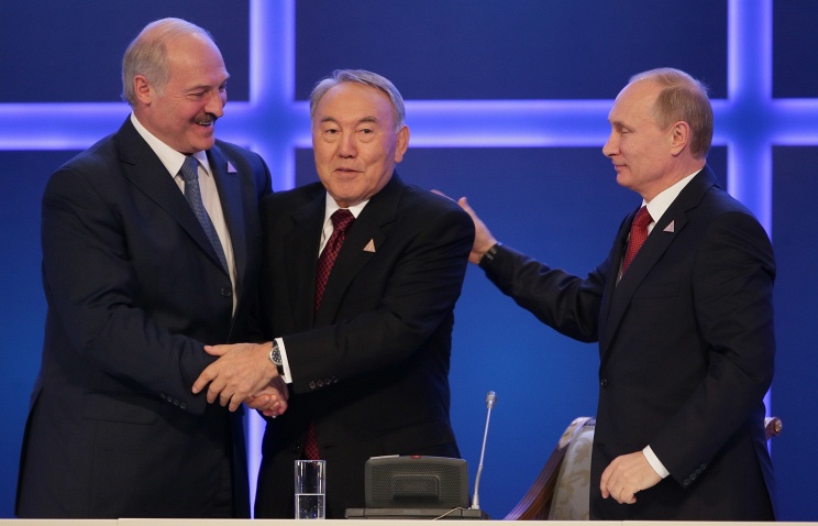 ТАСС: Россия, Белоруссия и Казахстан объединились в Евразийский экономический союз