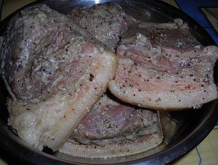 Рецепт засолки свиной грудинки в домашних условиях