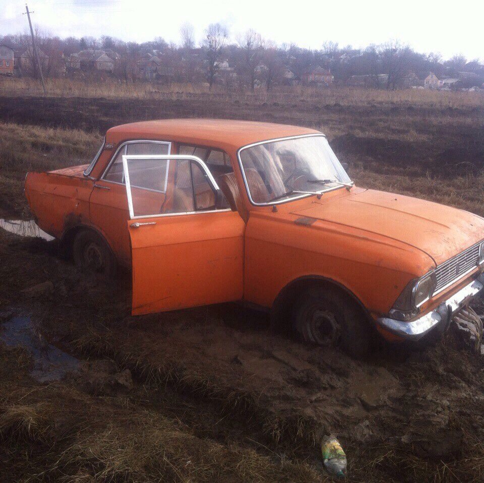 Рейтинг легковых Советских автомобилей по проходимости в деревенской грязи