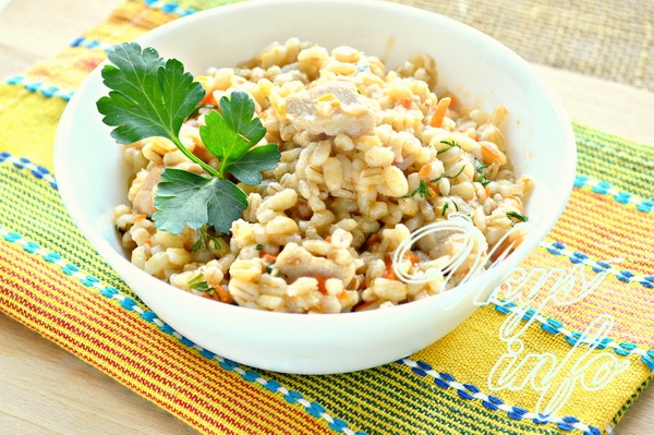 рецепт Плов из перловки с курицей