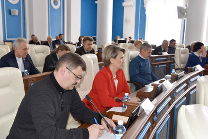 «Затягивание рассмотрения законов превратилось в Севастополе в тенденцию»