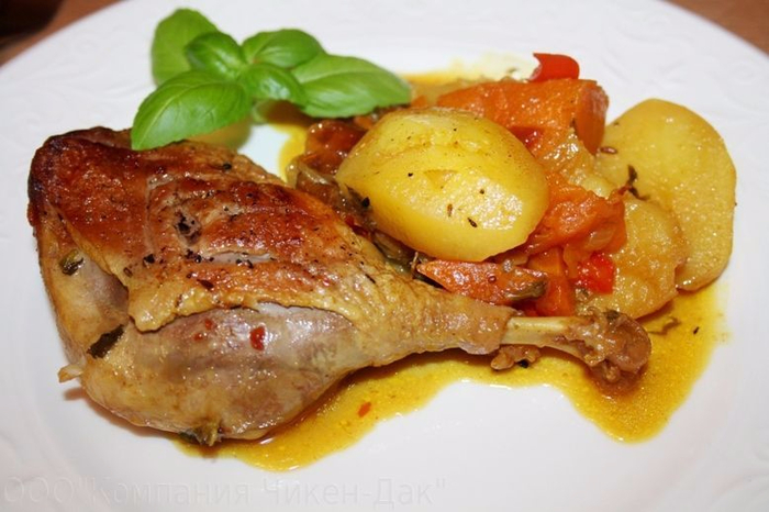 Как пожарить курицу в духовке целиком с корочкой рецепт