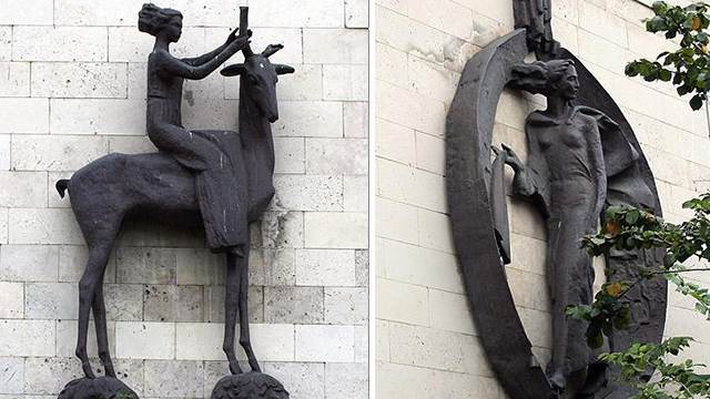 Неизвестные похитили две скульптуры с фасада здания в Петербурге