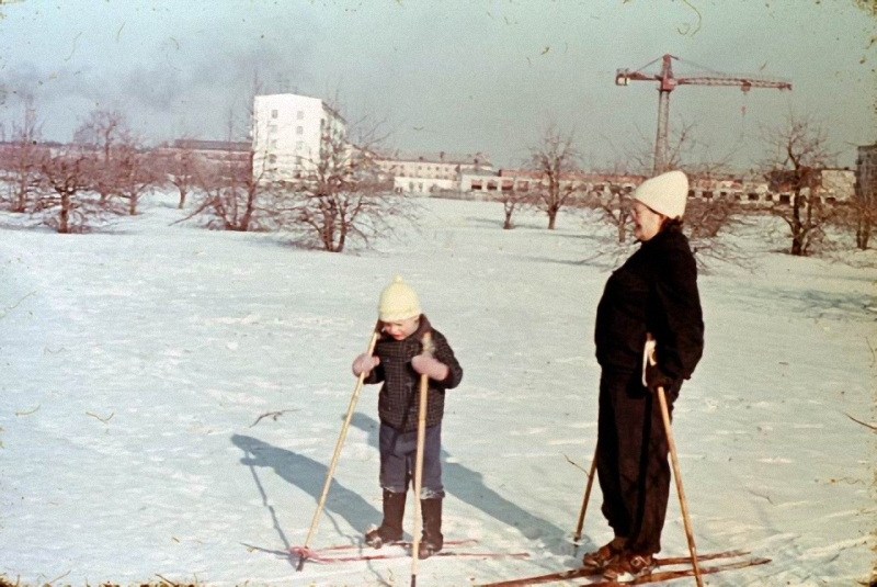 1 130 О нашем детстве – поколению 1972 82 посвящается