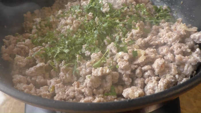 Вариант с картошкой, мясом и сыром (средняя сложность) Картофель, Мясо, Сыр, Фарш, Приготовление, Вкусно, Просто, Рецепт, Видео, Длиннопост