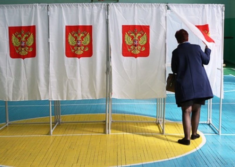 Новая конституция - новые выборы? В России идут слухи о переизбрании Президента и Госдумы