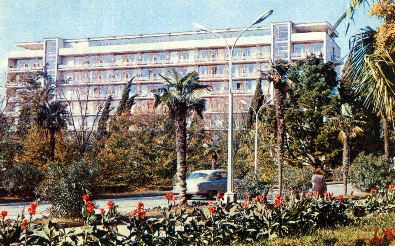ZAVODFOTO / История городов России в фотографиях: Сочи в 1972 году ZAVODFOTO / История городов России в фотографиях: Сочи в 1972 году