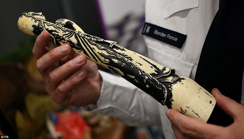 аэропорт, контрабанда, конфискация, Лондон, таможня