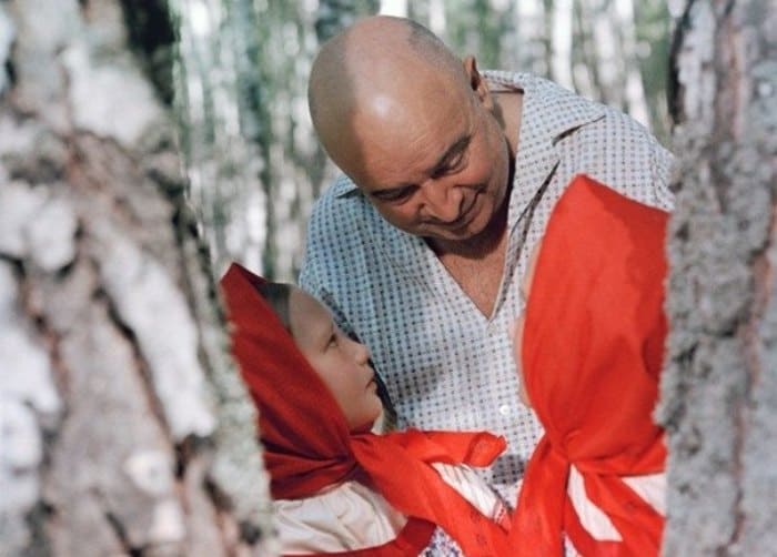 Александр Роу на съемках фильма *Морозко*, 1964 | Фото: kino-teatr.ru Александр Роу на съемках фильма *Морозко*, 1964 | Фото: kino-teatr.ru