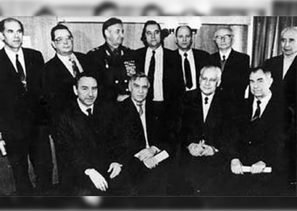 «Те три дня в августе» — как в 1991 году началось торжество беззакония «Те три дня в августе» — как в 1991 году началось торжество беззакония